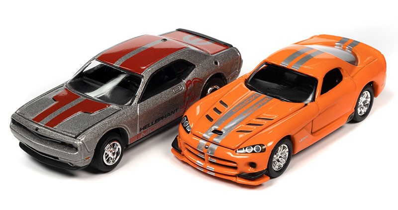 Mopar Pack - 2008 Dodge Viper SRT 10 - 2014 Dodge Challenger R/T - Set of 2 - Johnny Lightning - 1:64 - JLSP319 B