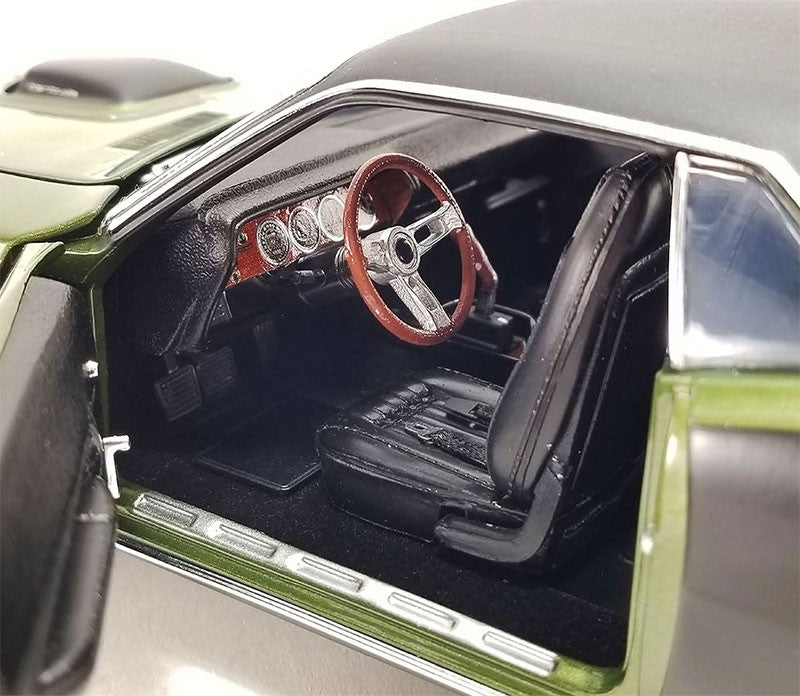 1971 Plymouth Hemi Cuda in Ivy Green with Vinyl Top Limited Edition - ACME - 1/18 - A1806132VT - Passion Diecast 