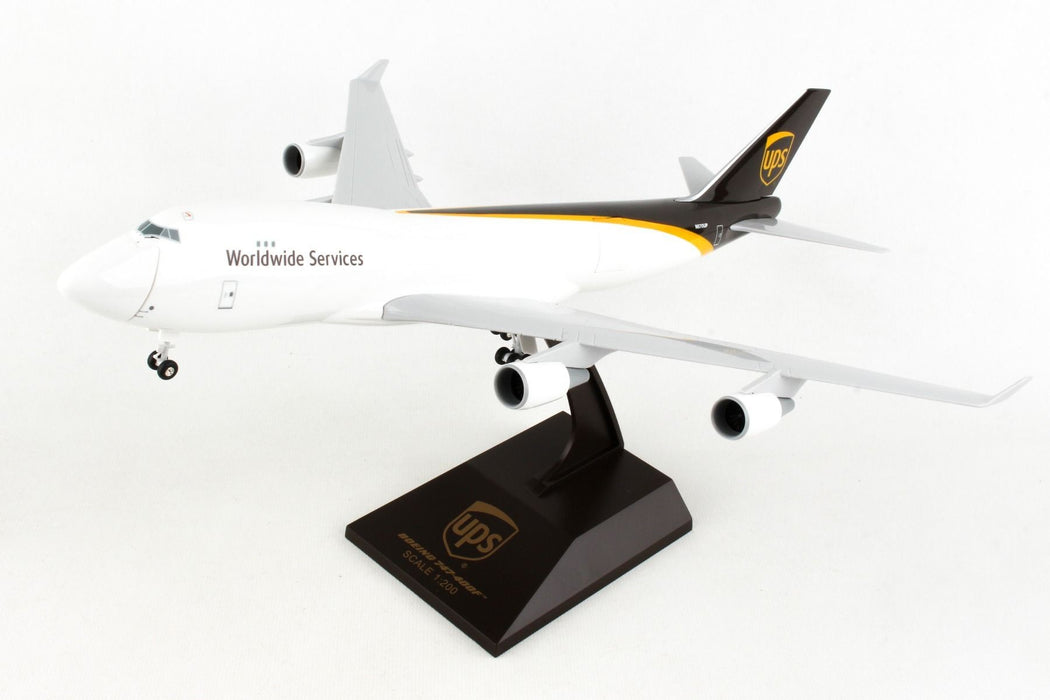UPS Boeing 747-400F with gear and opening - N570UP / Skymarks 1:200  SKR1113