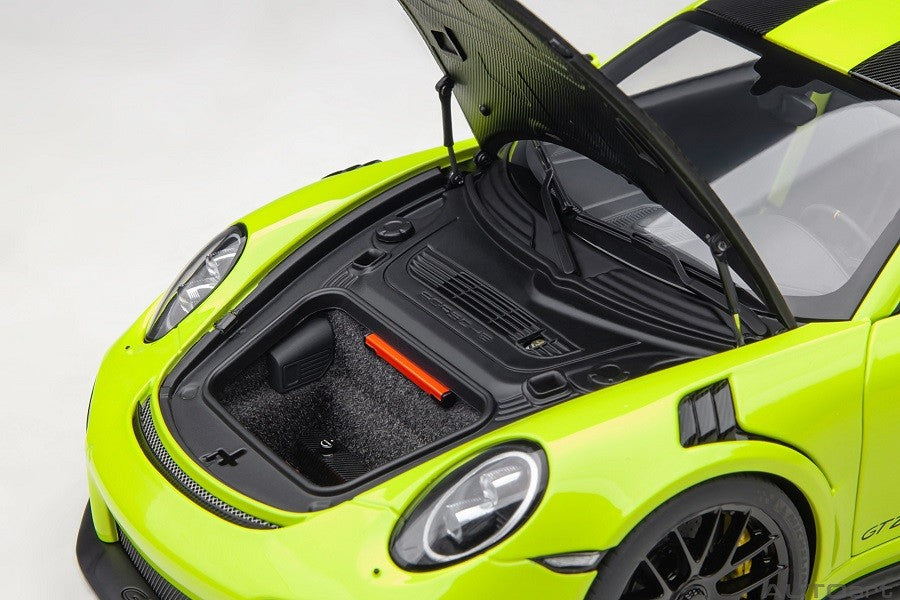 Porsche 911 (991.2) GT2 RS Weissach Package (Acid Green) - Autoart - 78187  Passion Diecast