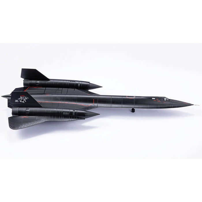 Lockheed SR-71A Blackbird  61-7960, Shark With Stand  Air Force 1 1/72 AF1-0088F