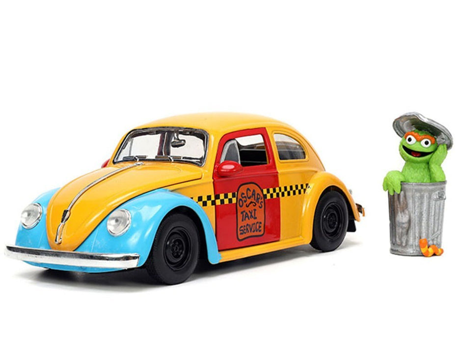 1959 Volkswagen Beetle With Oscar The Grouch Figure - Sesame Street - Hollywood Rides -  Jada 1/24 - 32801