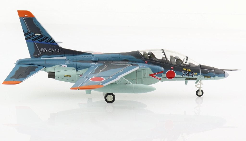 Kawasaki T-4 Trainer - No.66-5744, 31st TSQ, 1st AW, JASDF / Hobby Master 1:72 HA3906