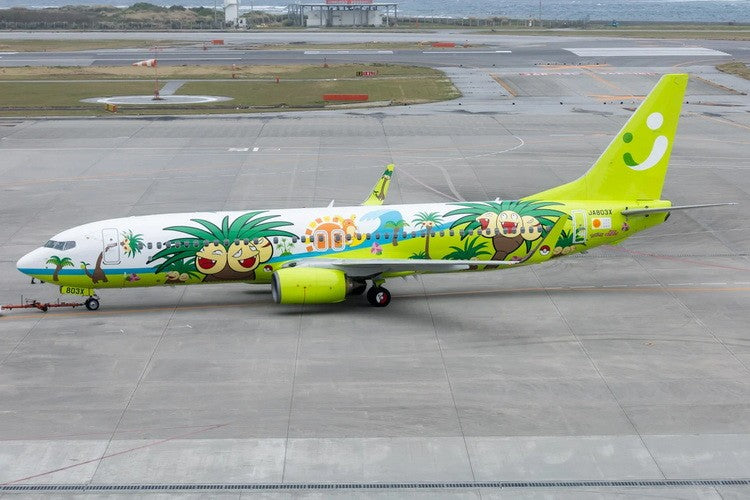 Solaseed Air  Boeing 737--800 / JA803X "Nassi Jet Miyazaki" /  Phoenix Model  1:400 - PH4SNJ2420