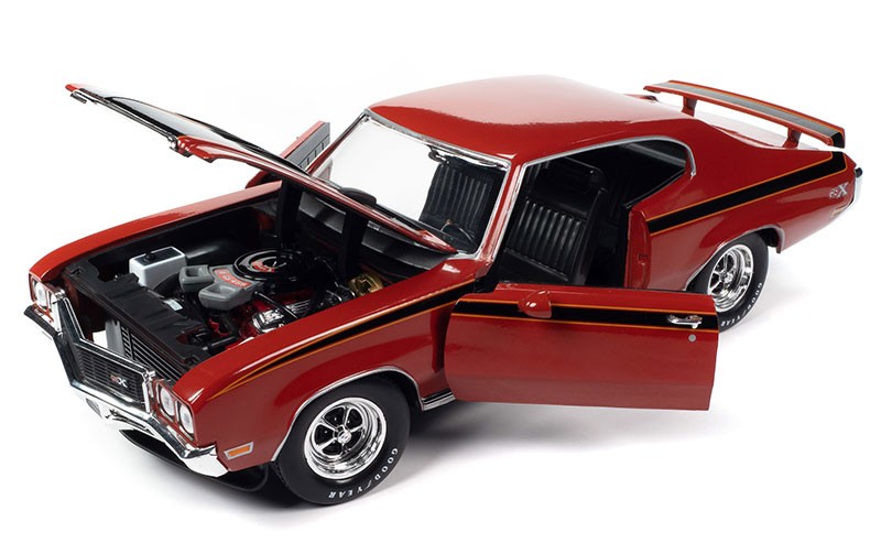 1972 Buick GSX in Fire Red - Class of 1972 - MCACN - Auto World / American Muscle 1/18 -  AMM1301 - Passion Diecast 