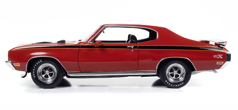 1972 Buick GSX in Fire Red - Class of 1972 - MCACN - Auto World / American Muscle 1/18 -  AMM1301 - Passion Diecast 