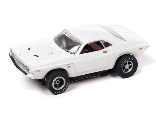 1970 Dodge Challenger  Automotive  Icons  -X-TRACTION R2 - Hobby Exclusive / 1/64   Auto World - SC402 B