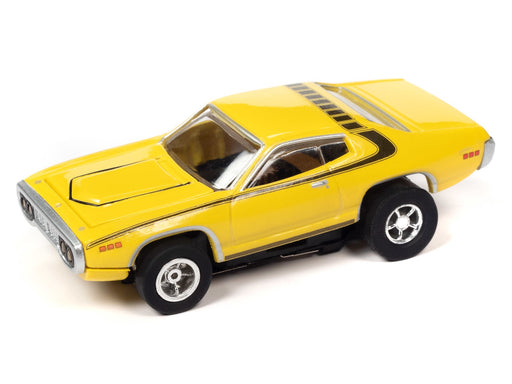 1971 Plymouth Satellite Yellow  Automotive Icons  -X-TRACTION R2 - Hobby Exclusive / 1/64  Auto World - SC401 B