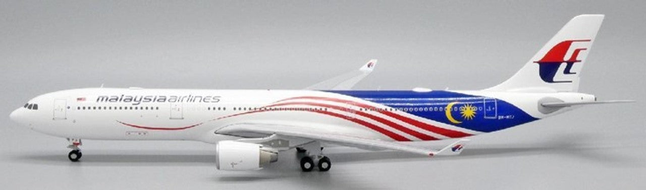 Malaysia Airlines Airbus  A330-300 / 9M-MTJ / "Negaraku"  JC Wings  1:200 -  JC2MAS0085
