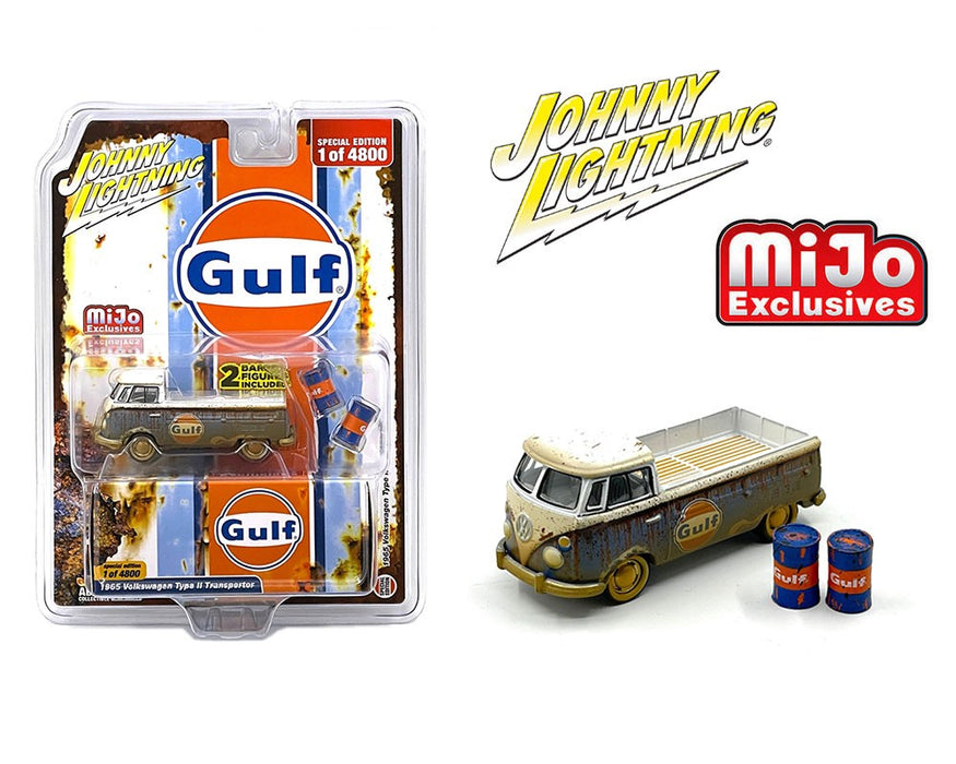 1965 Volkswagen Type 2 Transporter GULF With 2 GULF Barrels Limited 4,800 - Johnny Lightning 1/64 - JLCP7442
