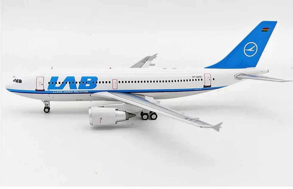 (Preorder) Lloyd Aereo Boliviano – LAB –  Airbus A310-304 / CP-2232 /  EL Aviador Models - 1:200 - EAV2232