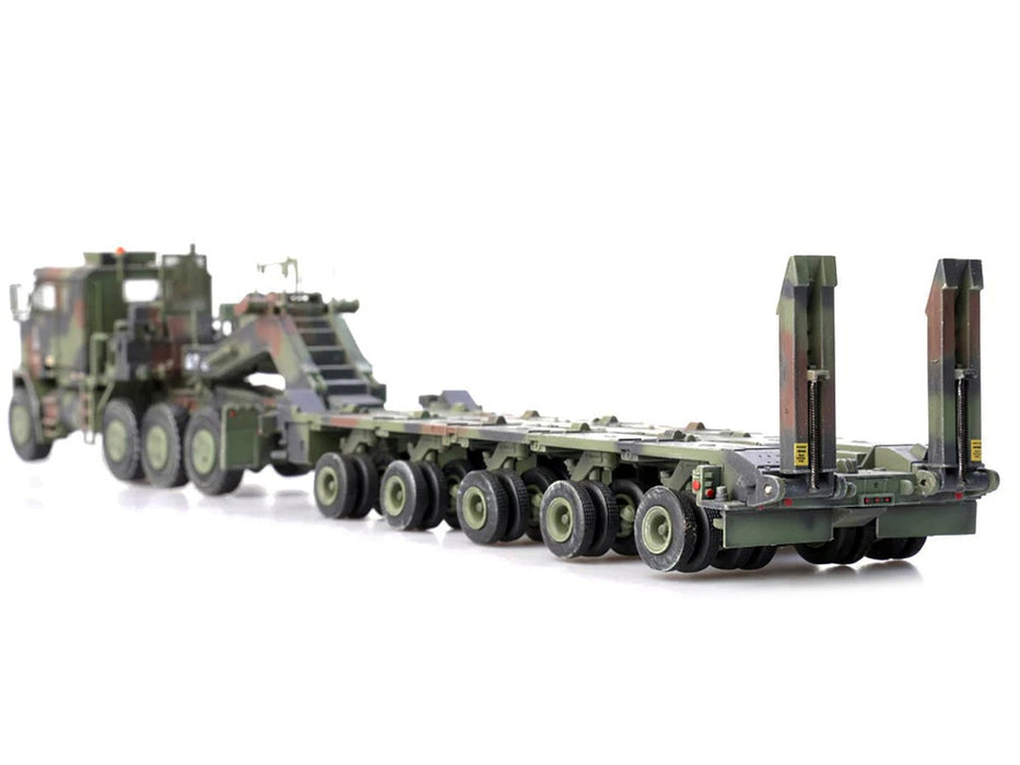 M1070, Heavy Equipment Transporter,  US Army Camo, "Armor Premium" Series   - Panzerkampf 1:72 - 12206PA