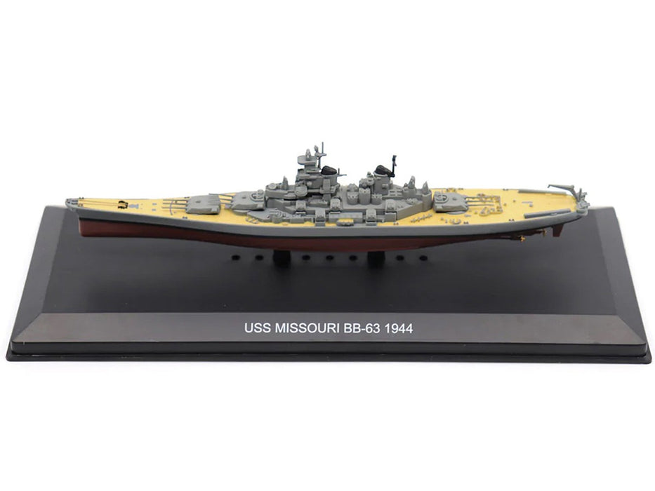 USN Iowa Class Battleship BB-63 USS Missouri, 1944 / Legendary Battleships1:1250 241949 - Passion Diecast