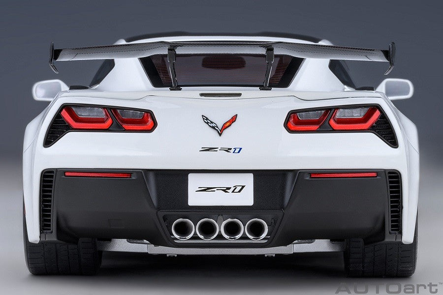 Chevrolet Corvette C7 ZR1 (Arctic White) - Autoart - 71270 Passion Diecast