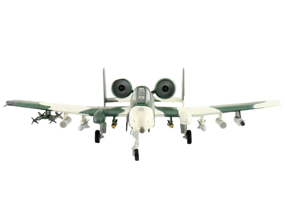 Fairchild A-10A Thunderbolt II / USAF 343rd CW, 18th TFS, Eielson AFB AK, Ex. Cool Snow Hog 1982 / Hobby Master 1:72 HA1336