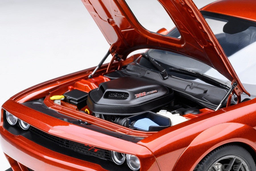 DODGE CHALLENGER R/T SCAT PACK WIDEBODY 2022 (SINAMON STICK) - Autoart - 71773 Passion Diecast
