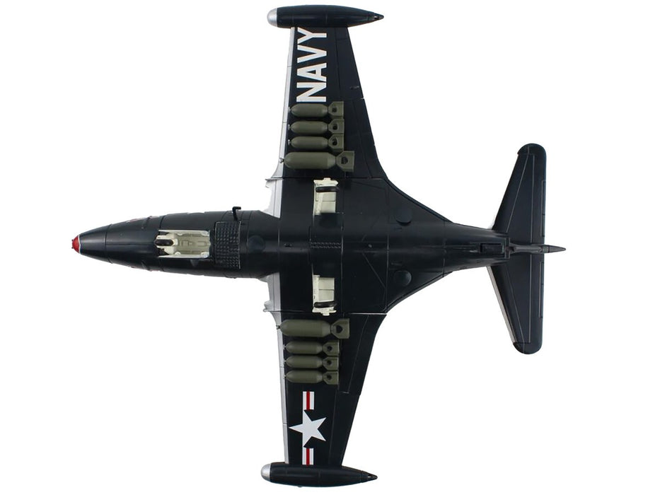 (Preorder) Grumman F9F-5 Panther / USN VF-781 Pacemakers, Lt. R. Williams, USS Oriskany, Korea, 1952 / Hobby Master 1:48 HA7210B