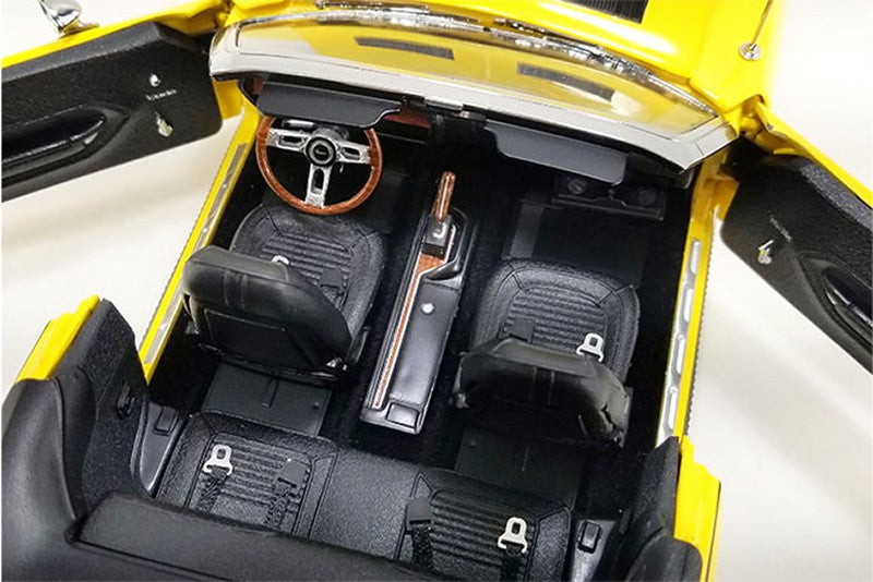 (Preorder) 1970 Plymouth HEMI Cuda Convertible in Lemon Twist Yellow - Limited Edition 750 Piece - ACME - 1/18 - A1806129