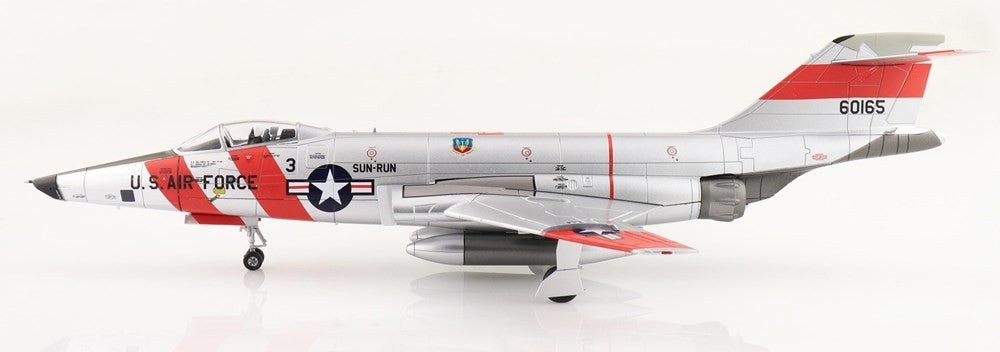 McDonnell RF-101C Voodoo / USAF 363rd TRW, no.56-0165, Op. Sun Run, 27 November 1957 / Hobby Master 1:72 HA9301