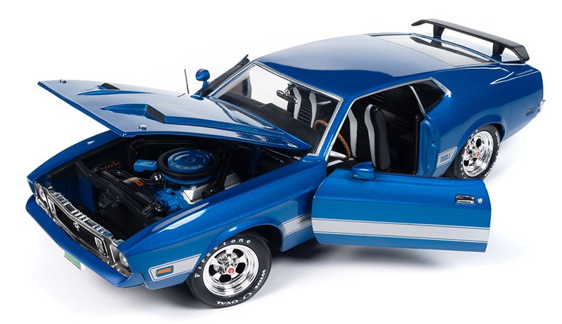 1973 Ford Mustang Mach 1 in Blue Glow - Class of 1973 - Auto World / American Muscle 1/18 - AMM1323