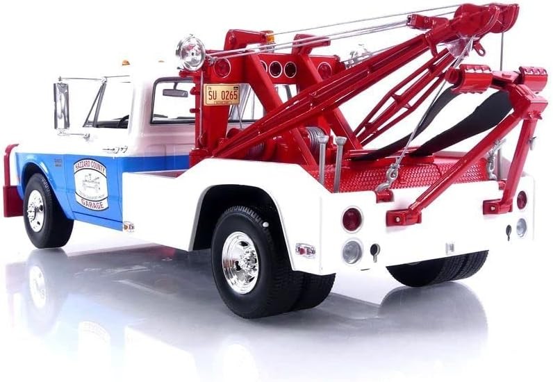 1969 Chevrolet C-30 Dually Wrecker - Hazzard County Garage -  1/18  Greenlight 13622