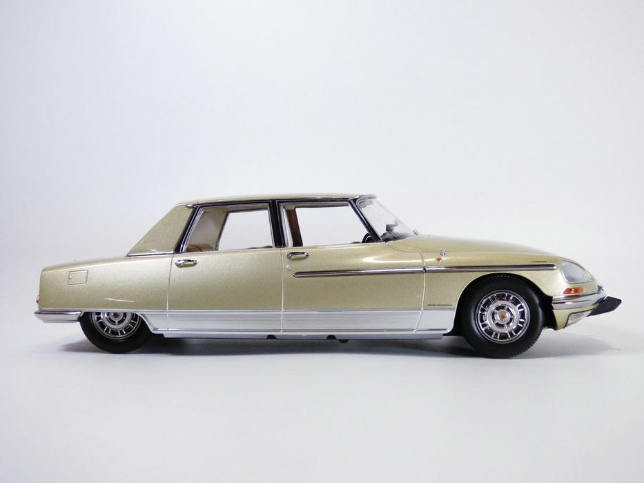 1968 CITROEN DS21 LORRAINE CHAMPAGNE - Norev - 1/18 - 181756 Passion Diecast