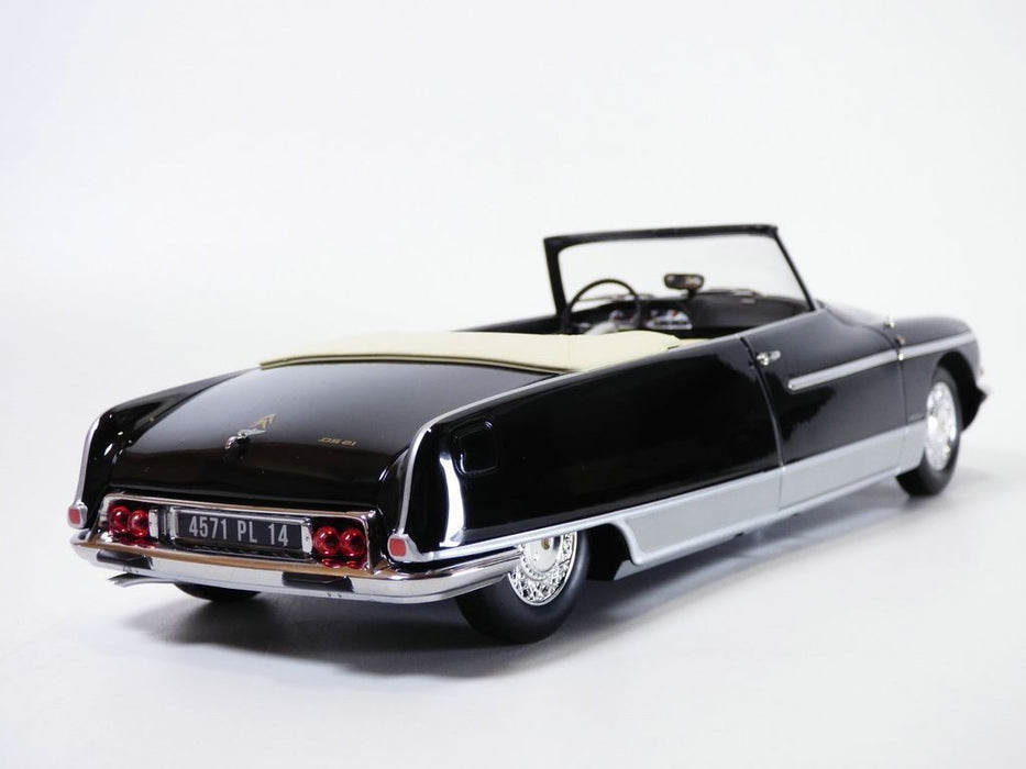1968 CITROEN DS21 CABRIOLET PALM BEACH BLACK - Norev - 1/18 - 181746 Passion Diecast