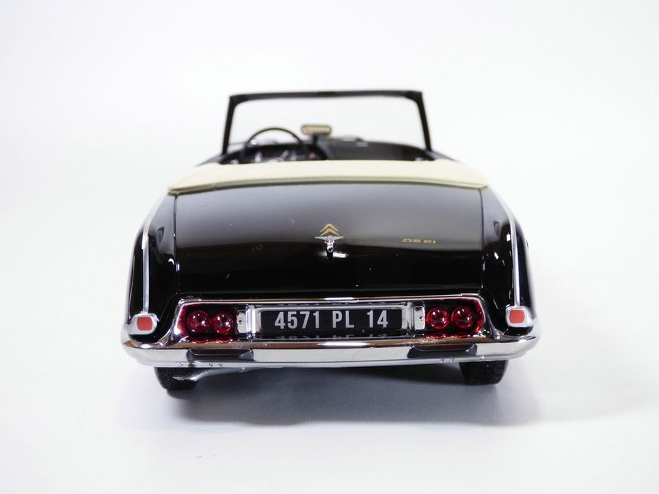 1968 CITROEN DS21 CABRIOLET PALM BEACH BLACK - Norev - 1/18 - 181746 Passion Diecast