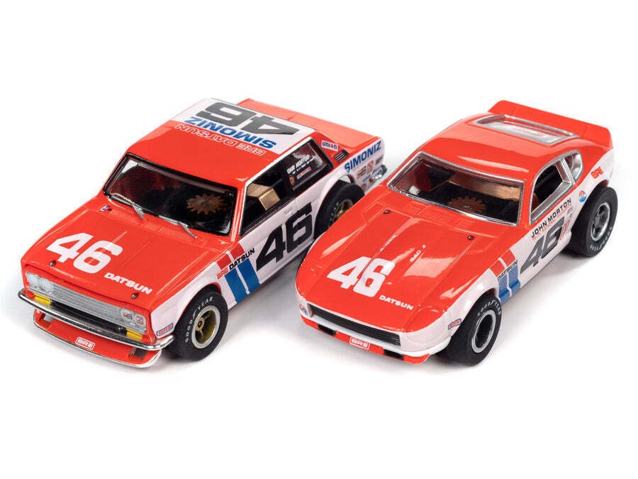 BRE DATSUN 16' SLOT RACE SET - 1/64 - Auto World - SRS353