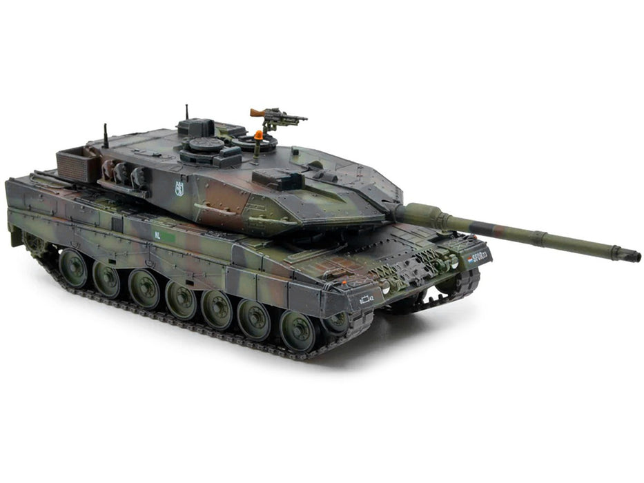 Krauss-Maffei Leopard 2A6NL / Royal Netherlands Army, Netherlands / Panzerkampf 1:72 PK-12213