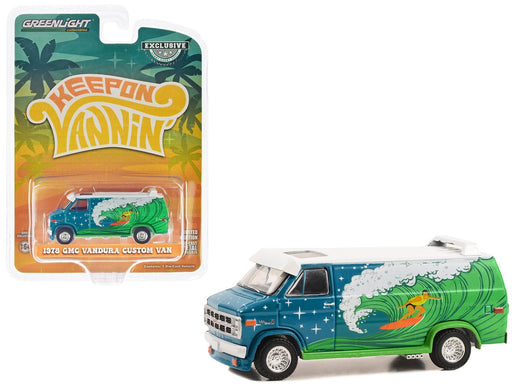 Vannin - 1978 GMC Vandura Custom Van in Surf Decoration - Hobby Exclusive - 1/64 Greenlight -30474