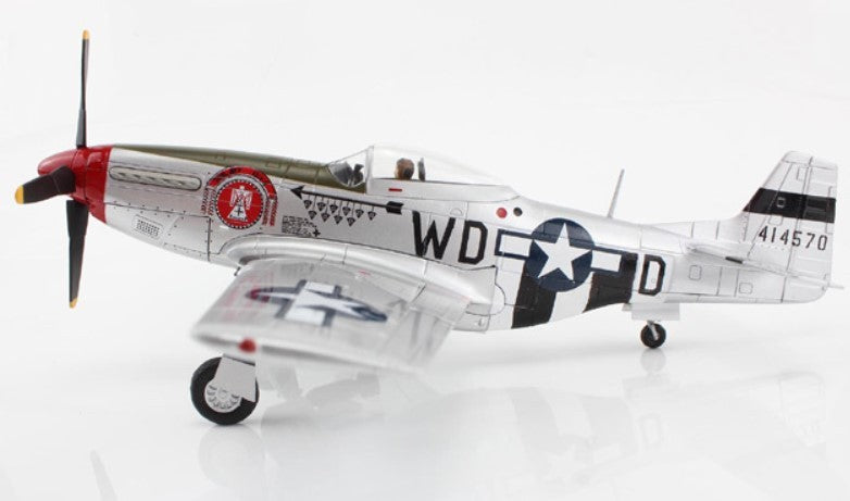North American P-51D Mustang / USAAF 4th FG, 335th FS, 44-14570 Thunder Bird, Capt. Lines / Hobby Master 1:48 HA7750