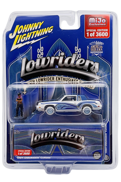 CHASE CAR Lowriders 1984 Oldsmobile Cutlass with American Diorama Figure Limited 3,600 - Johnny Lightning 1/64 - JLCP7461GR