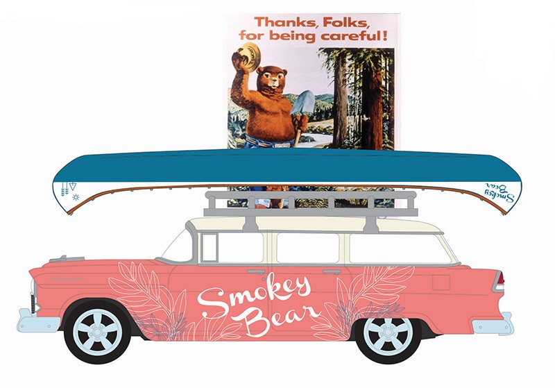 1955 Chevrolet Two-Ten Tradesman with Roof and Canoe - Smokey Bear Series 4 - 1/64 Greenlight - 38070 A