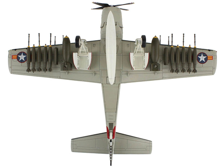 Douglas A-1H Skyraider / VNAF 1st FS, no.134585, Vietnam, 1963 / Hobby Master 1:72 HA2921