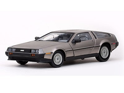 1981 DE LOREAN DMC 12 COUPE STAINLESS STEEL FINISH - Sunstar- 1/18 - SS-2701