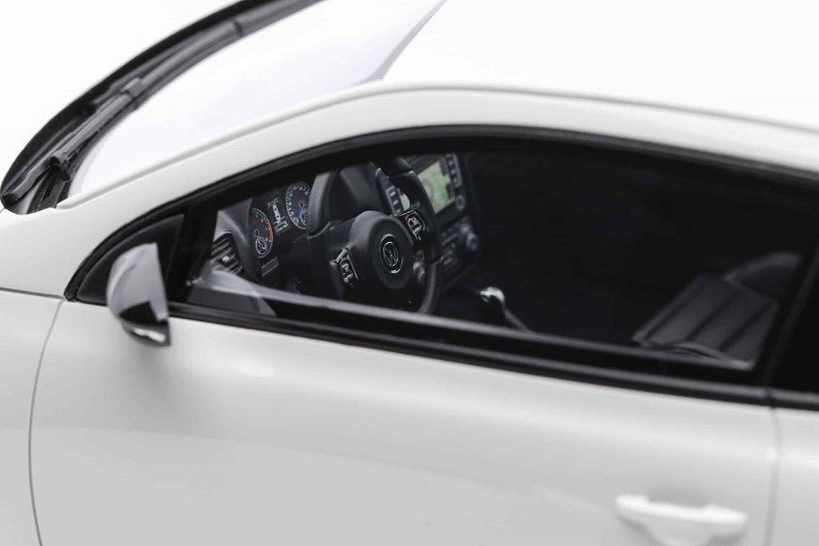 VOLKSWAGEN SCIROCCO 3 R PHASE 1 1/18 OT1090 - Passion Diecast 