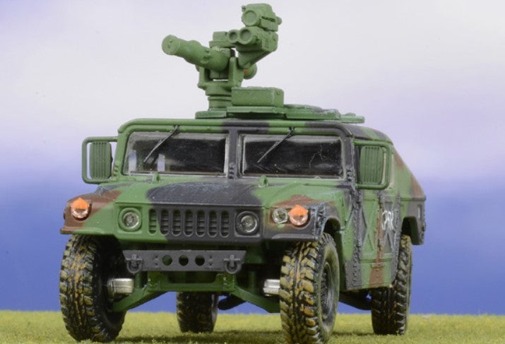 (Online only) AM General M1046 TOW Missile HMMWV / USMC 8th Marine Rgt, Gnjilane, Kosovo, 1999 / Panzerkampf 1:64 - 12501AB