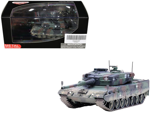 Krauss-Maffei Tank Leopard 2A4 & snorkel / Ukrainian Army / Panzerkampf 1:72 - 12226PC