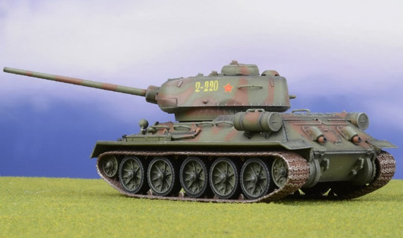 (Online only) KMDB T-34-85 / Soviet Army, no. 2-220, Eastern Front, 1944 / Dragon Models 1:72 63167