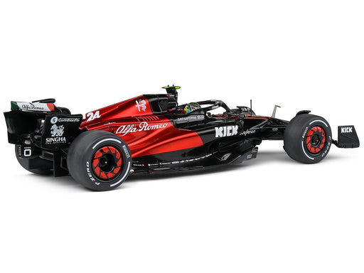 Alfa Romeo C43 No 24 Guanyu Spain GP 2023 - Solido - 1/18 - S1811102 - Passion Diecast 