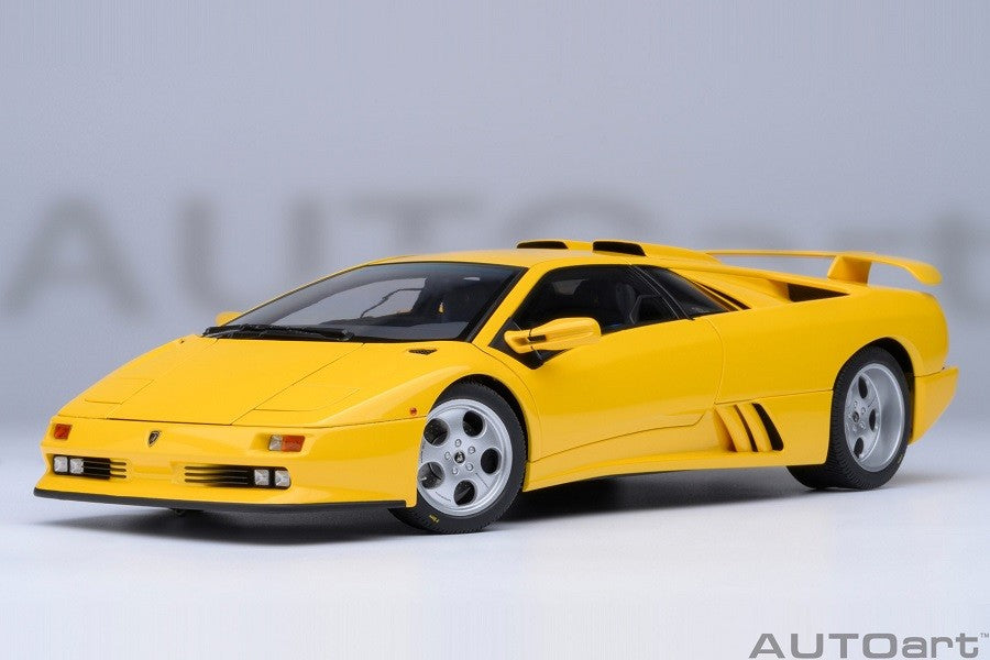 Lamborghini Diablo SE JOTA Superfly Yellow - Autoart 1/18 - 79144 - Passion Diecast 