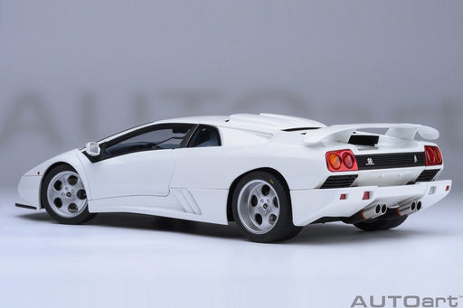 Lamborghini Diablo SE JOTA Impact White - Autoart 1/18 - 79145 - Passion Diecast 