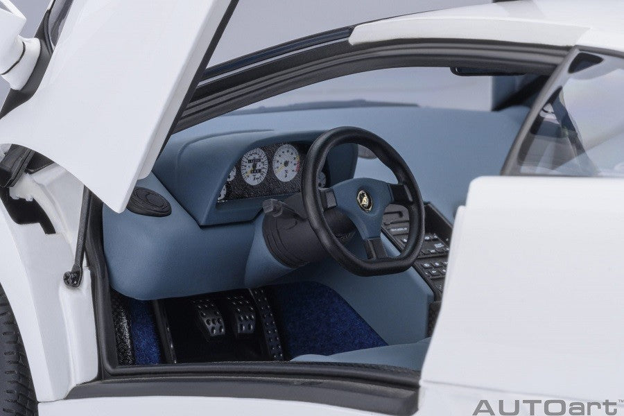 Lamborghini Diablo SE JOTA Impact White - Autoart 1/18 - 79145 - Passion Diecast 