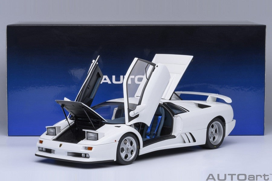 Lamborghini Diablo SE JOTA Impact White - Autoart 1/18 - 79145 - Passion Diecast 