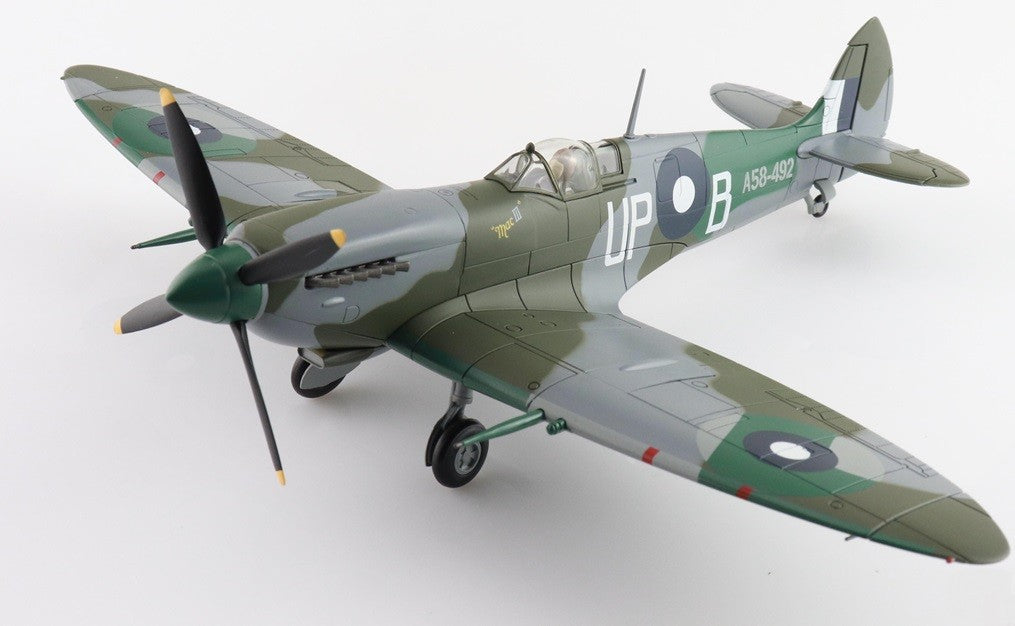 Supermarine Spitfire Mk IX / RAAF No.79 Sqn, A58-492 Mac III, Hugh Kennare, 1945 / Hobby Master 1:48 HA8327