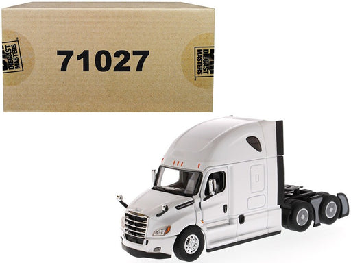 Freightliner New Cascadia  Sleeper Cab Tandem Tractor-  White - Cab Only  -  Diecast Master  1/50 - 71027