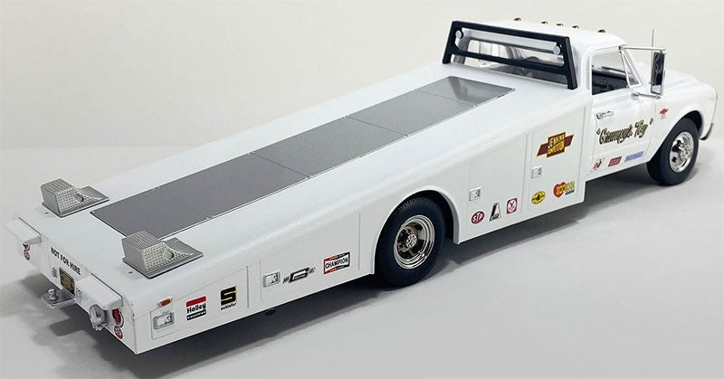 Grumpys Toy - 1967 Chevrolet C-30 Ramp Truck White - Estimated Production 500 pcs - ACME - 1/18 - A1801711
