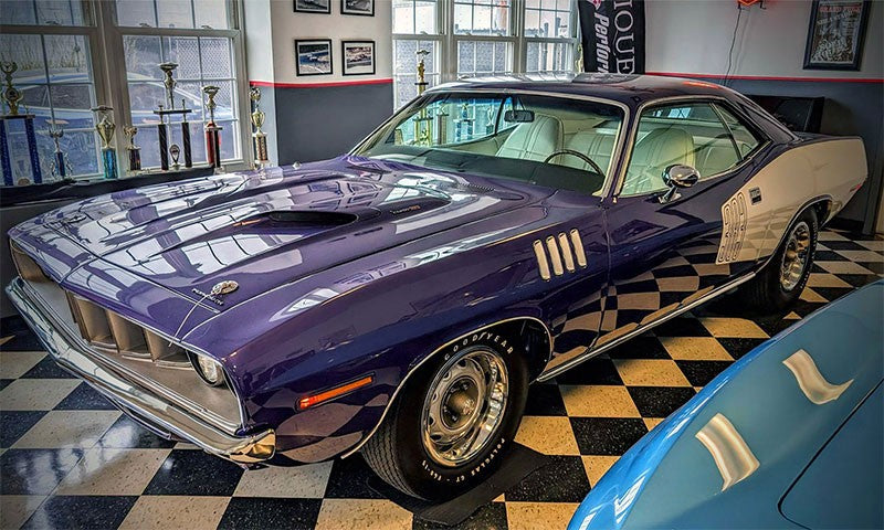 1971 383 Plymouth Cuda HT in Violet Limited Edition - Estimated Production 400 Pieces - ACME - 1/18 - A1806135