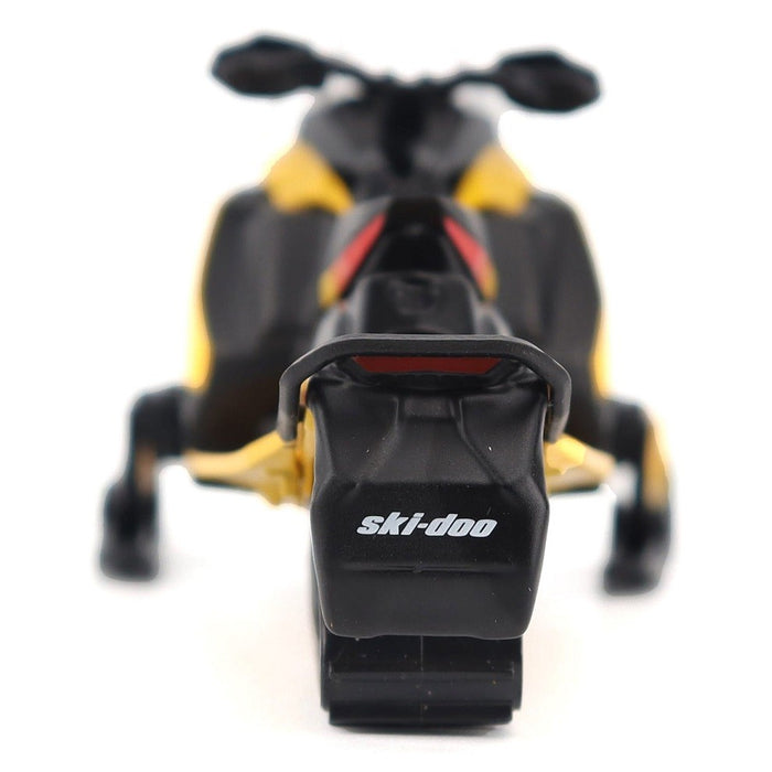 Ski-Doo Summit Expert Deep Snow Snowmobile in Manta Green - Diecast Master 1/32 - 60022